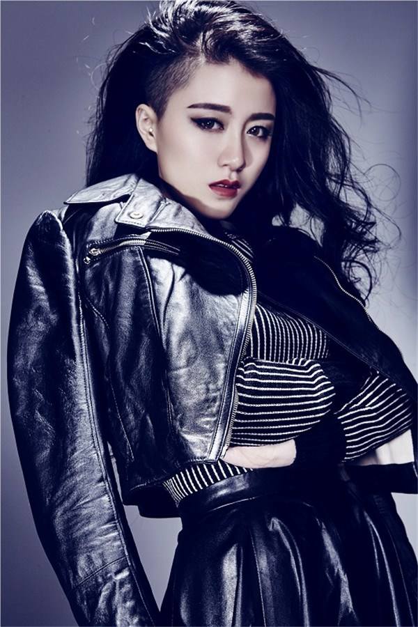 曾是网店店主,参加《中国好声音》大火,后嫁给总裁成人生赢家_李嘉格