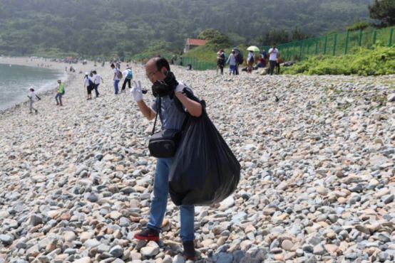 志愿环保相结合青山绿水我维护雅young志愿暑期实践活动之四