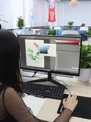 你有你的小剪刀我有我的大锤几虽然不好看但是抗揍安排美工小姐姐的