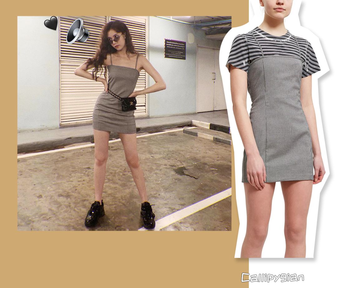 她偶尔也会有少女感风格的穿搭,像callipygian千鸟格