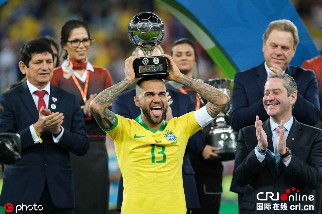 美洲杯决赛巴西31力克秘鲁第9次赢得美洲杯冠军