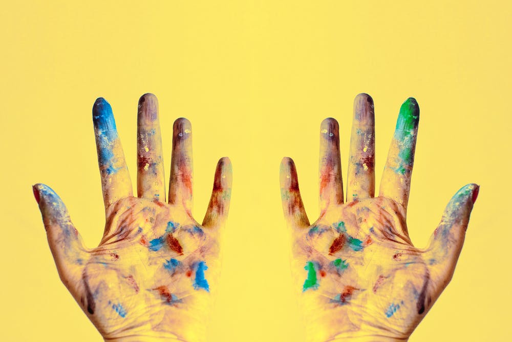 stain 污点,污渍, (名声上的) 污点