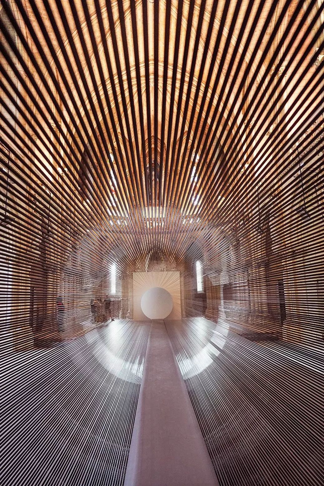 穿梭时空隧道 | 磁带创意_设计