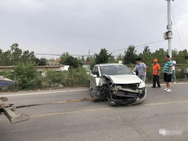 现场惨烈石家庄赵县7月7日发生2起交通事故