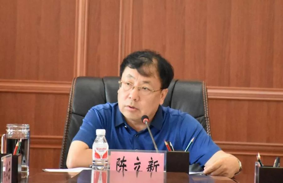 殷洪亮针对当前新排查出的河湖"乱建"问题整改情况,结合当前全市违建