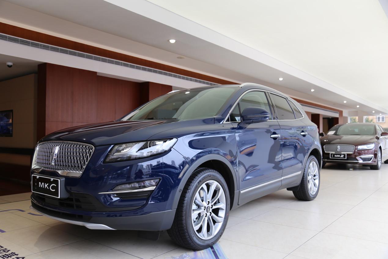 2.0t高配大众途观l落地要30万?纯进口林肯mkc了解一下?