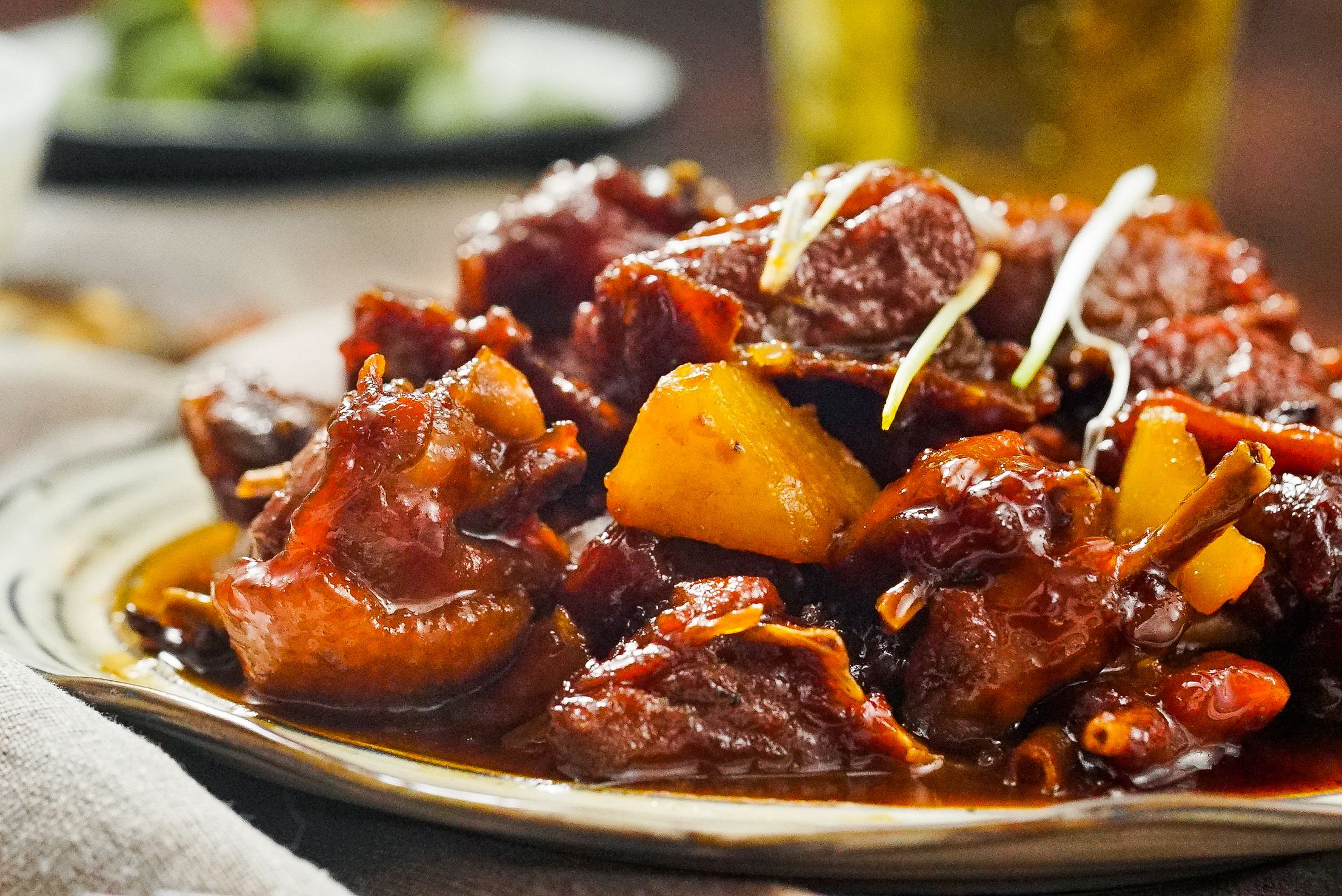 做啤酒鸭时除了加啤酒还要加点它做出来才鲜香可口