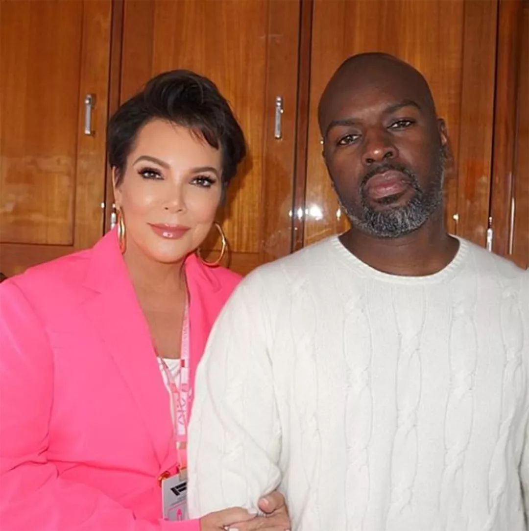 卡戴珊妈妈和小男友出海狂欢两人相差25岁你相信是真爱吗