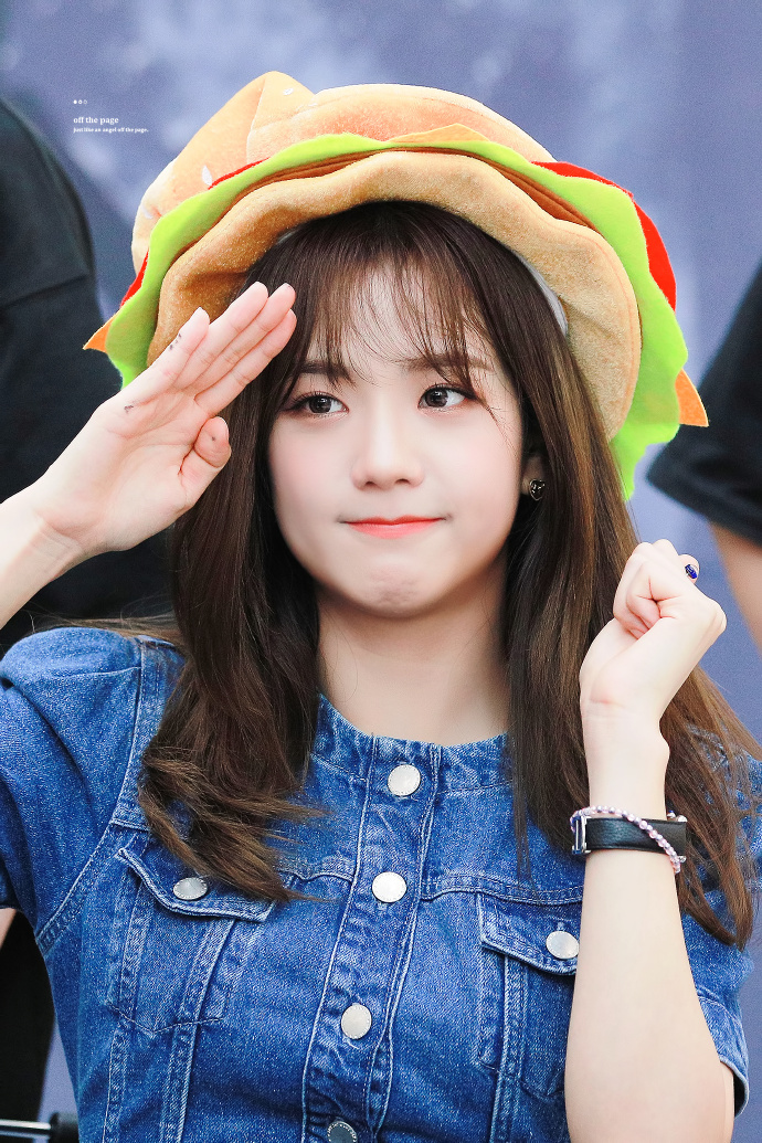 blackpink智秀撼动人心的女神外貌清纯可爱的初恋气质