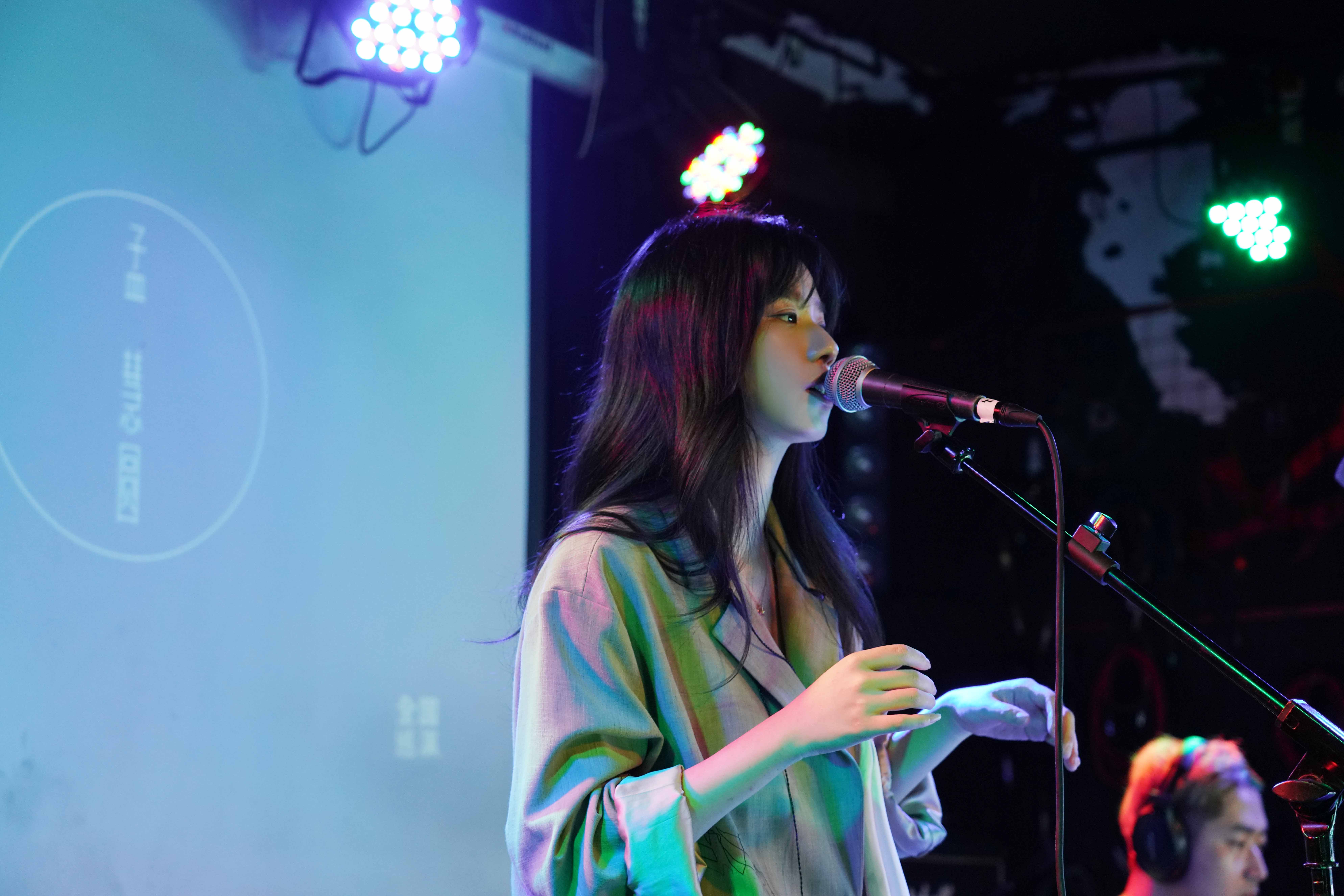 感受孟慧圆在音乐里的肆意徜徉全国巡演上海站完美落幕