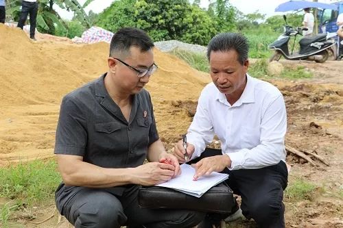 灵山陆屋镇某处被摧毁的家宅后院到底怎么回事