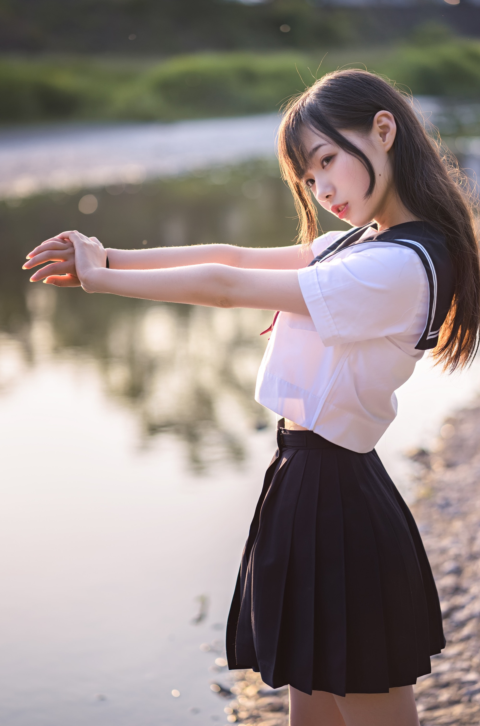 校园清纯日系制服美女街拍养眼女神人像写真