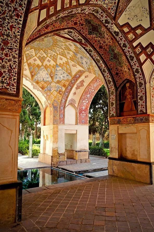 马汉文娱假期在中东庭院里做一场华丽波斯梦