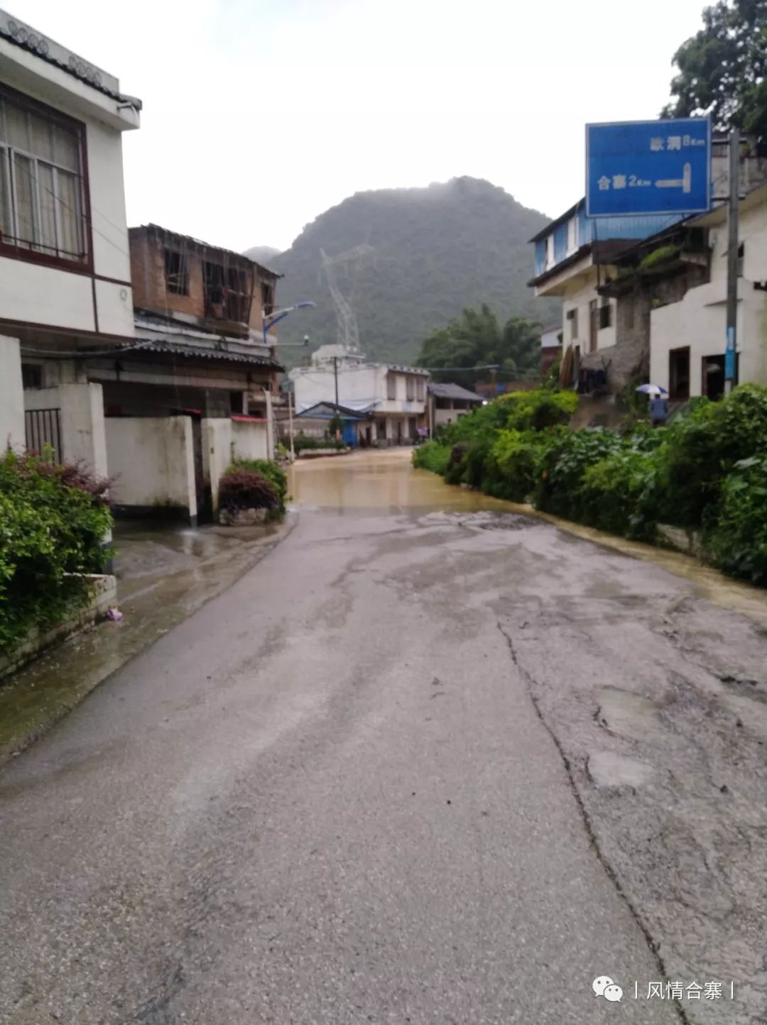 7月7日4时20分,在宜州区屏南乡出现大范围强降雨,降雨量超过100毫米