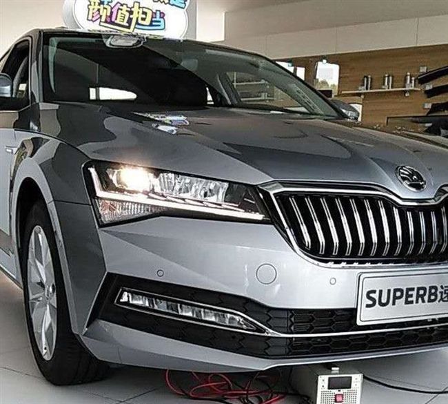 随着众多b级轿车对手纷纷换代,速派也跟上节奏推出一款全新产品,"屁股