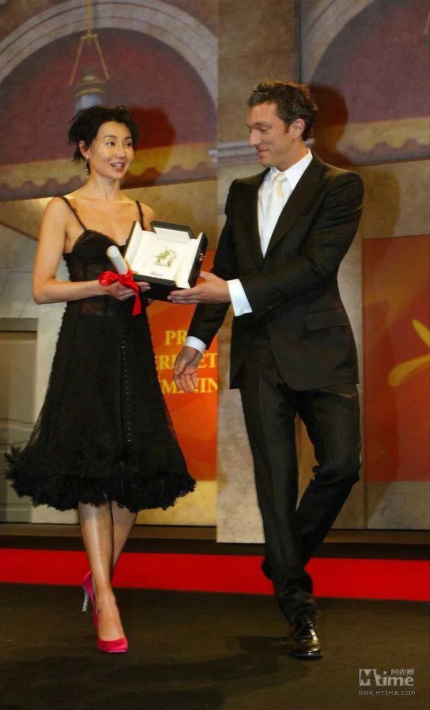 5届香港金像奖影后,4届台湾金马奖影后,还在欧洲三大电影节之二的戛纳