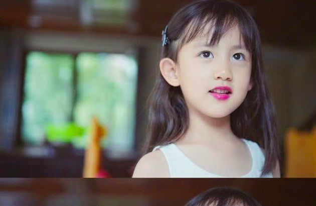 黄少艾有个性黄多多剪短发她留长发穿背心也甜着过夏天