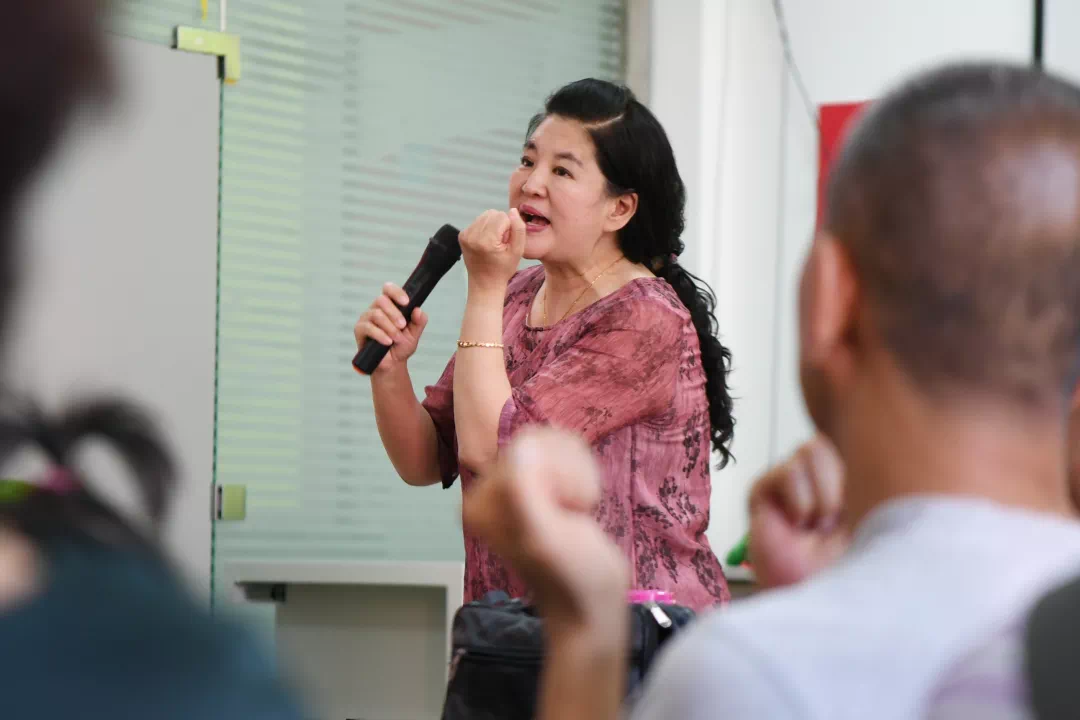 医者仁心,用生命影响生命自治区人民医院宁养院主任——李丽梅李思遥