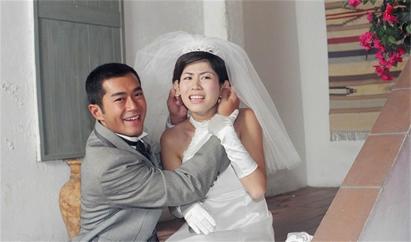 21岁被星探发掘出道首部戏与王菲合作今被传是古天乐结婚对象