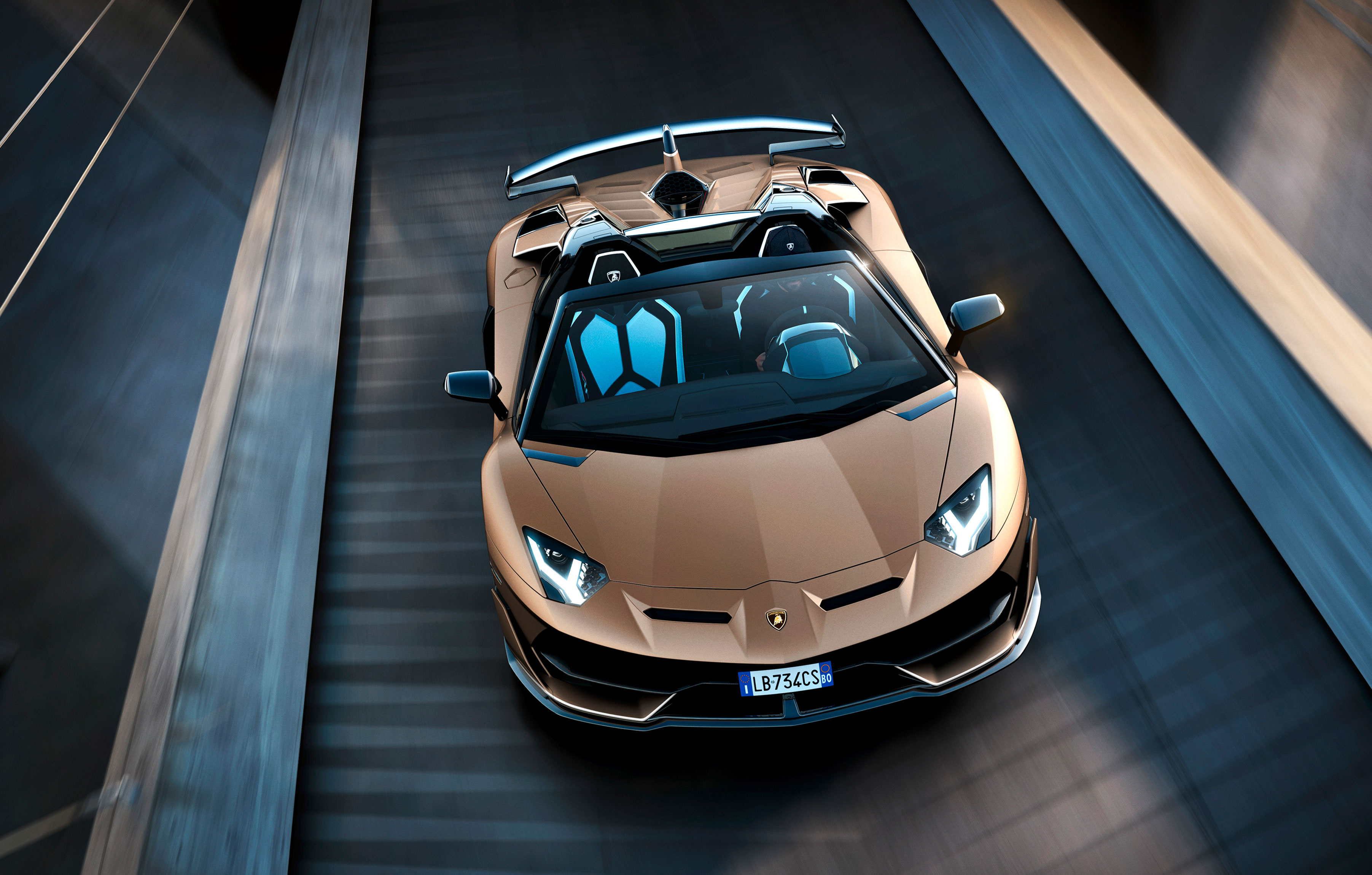 兰博基尼上半年销量创新高 suv销量占比超50%