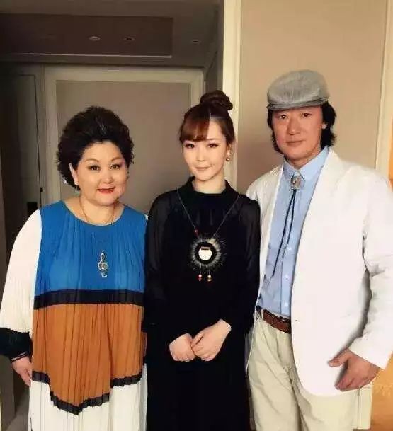她是吉祥三宝真正的女儿曾错过出名机会如今成为了不起的音乐人