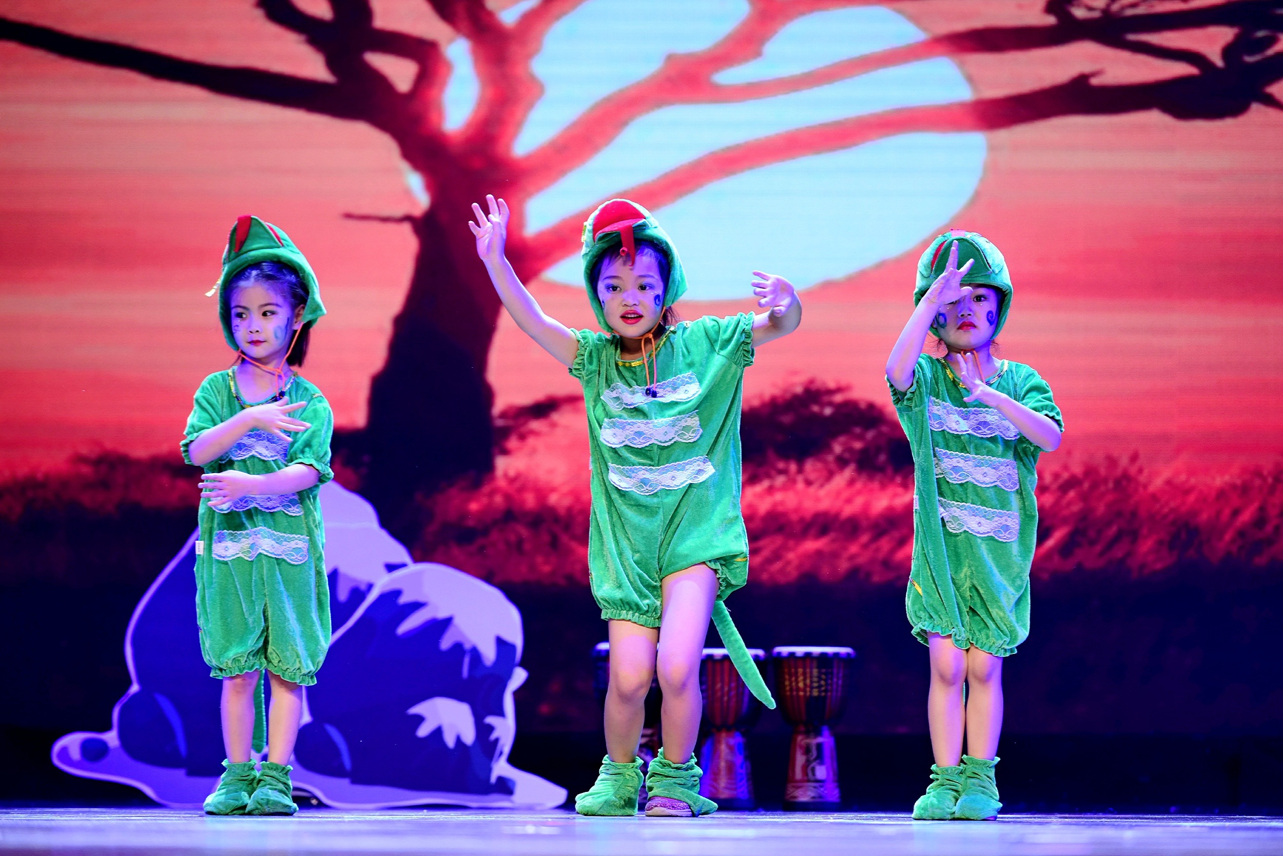 成都儿童英语戏剧规则意识与情绪表达凸显戏剧课的仪式感