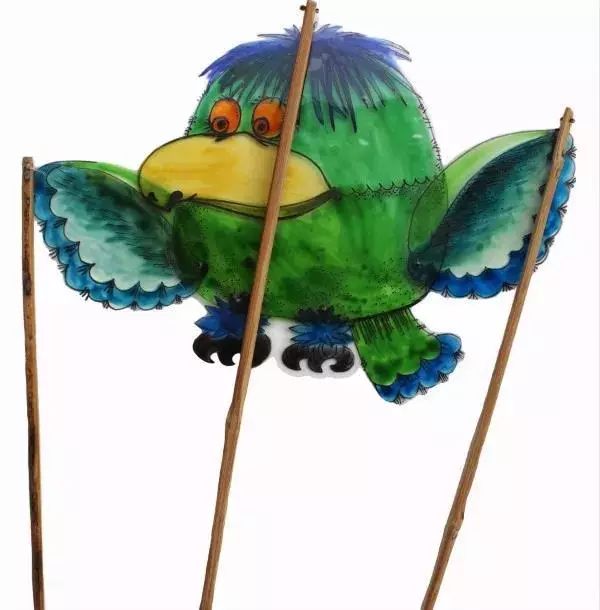 没有带,我们也会准备的,本周日下午两点半,我们一起画皮影,表演皮影