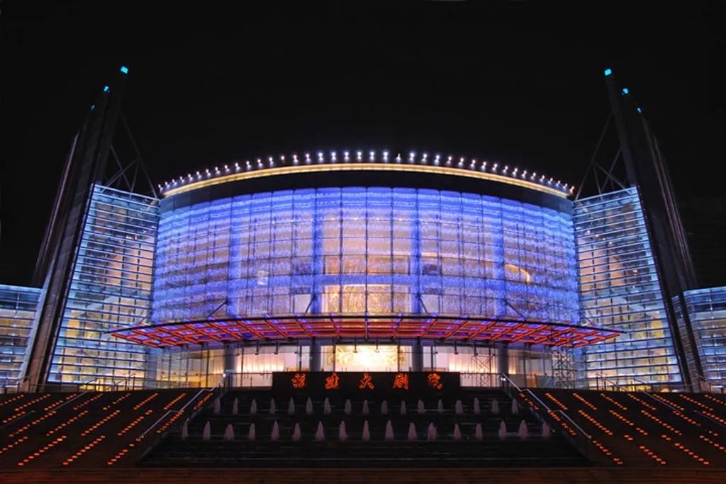 发展最快的省会城市之一,福州拥有福建大剧院,福建会堂,福州大戏院