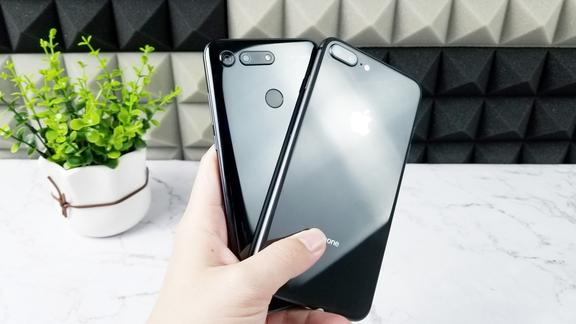 用了两年的iphone8p音质怎么样和荣耀v20一比我彻底无语