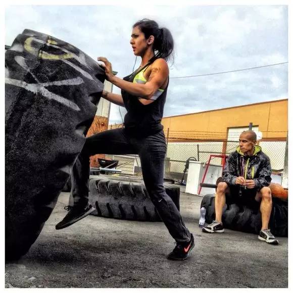 常年体脂6徒手健身大神frankmedrano是如何做到的