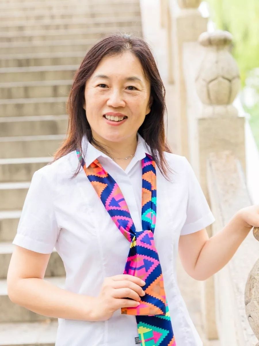 教研主任《创造性思维发展整合课程》编委刘婧银座幼教黄金园副园长兼