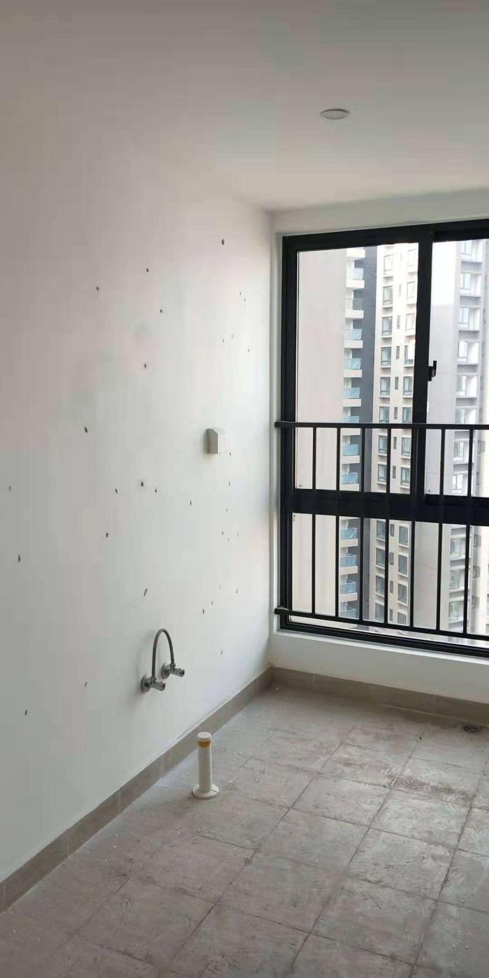 乐居黑猫|长沙-汇金城精装修房屋鼓包严重,多次维修无效