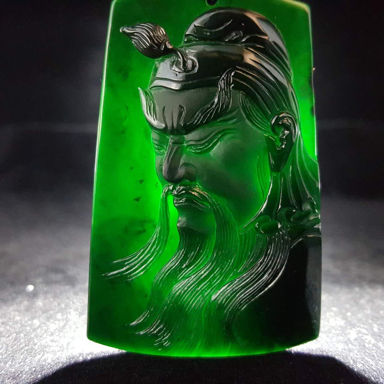 阿仁翡翠赌石之2757克的大马坎场口墨翠够纯够黑还有雪花棉哦