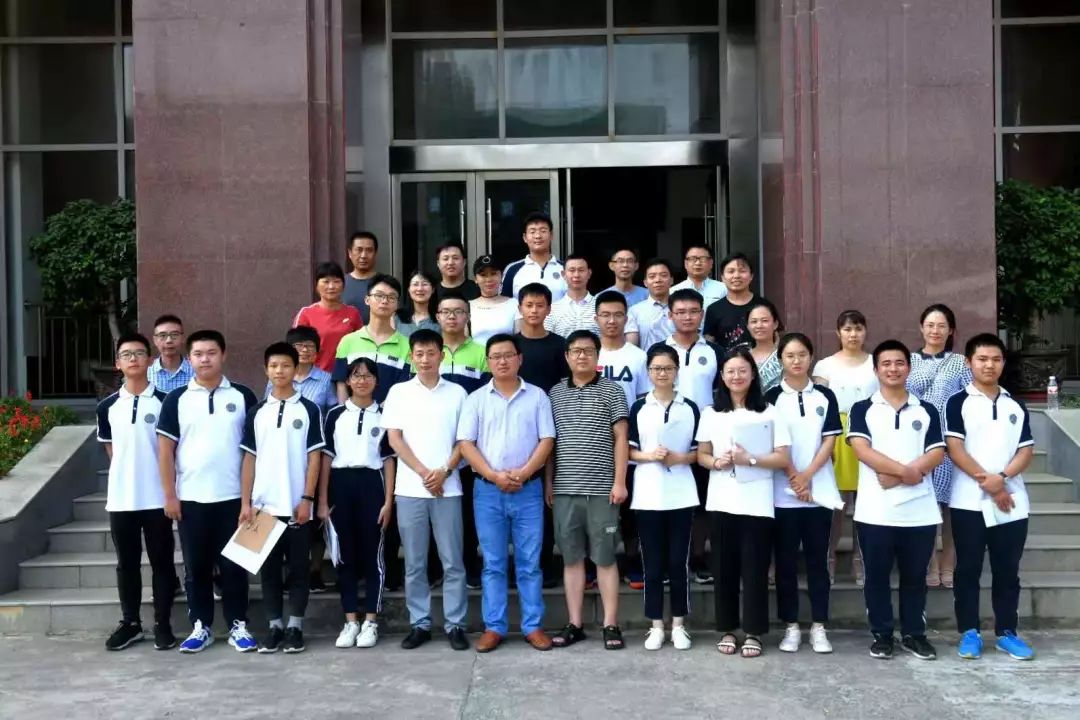 文稿 | 太湖中学 虞志飞编辑 | 黄诗韵审核 | 共青团太湖县委员会关注