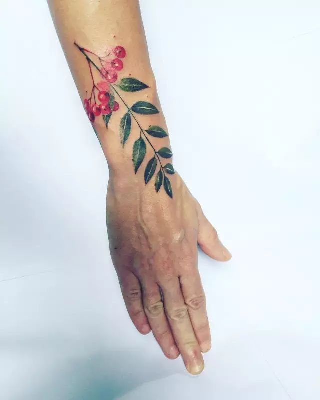 魅惑满分的植物刺青