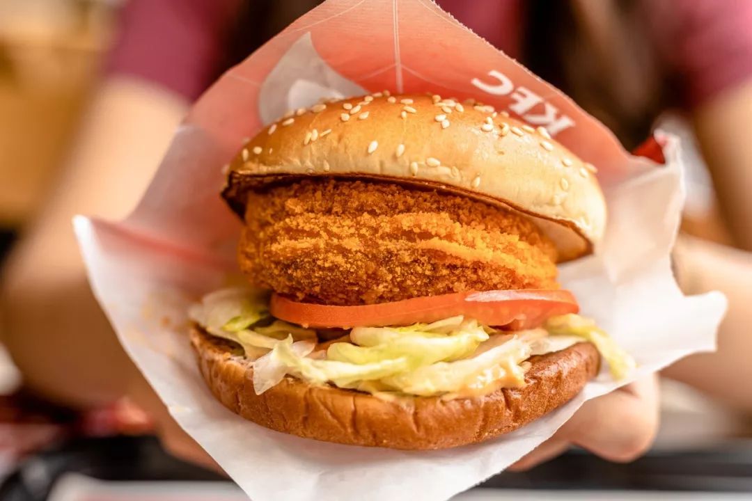 肯德基出了爆浆拉丝的素汉堡居然比肉还好吃