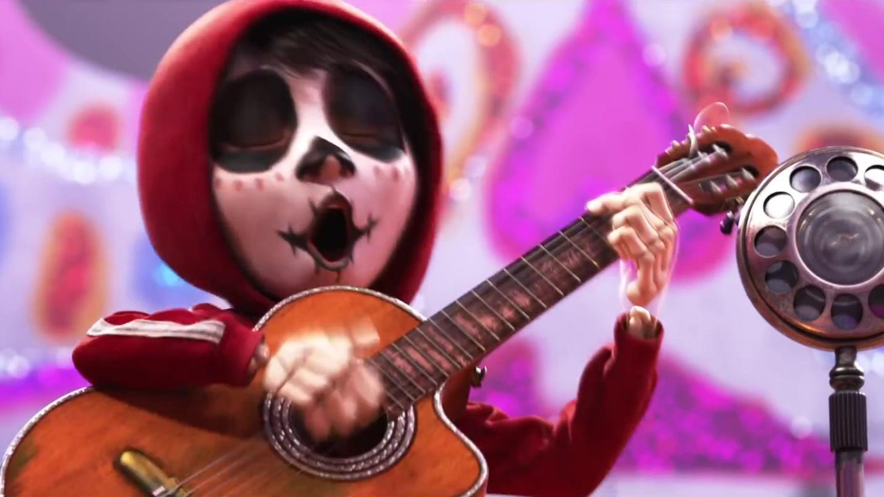 《寻梦环游记》:小男孩误入亡者世界,揭开已故民族歌王隐藏秘密