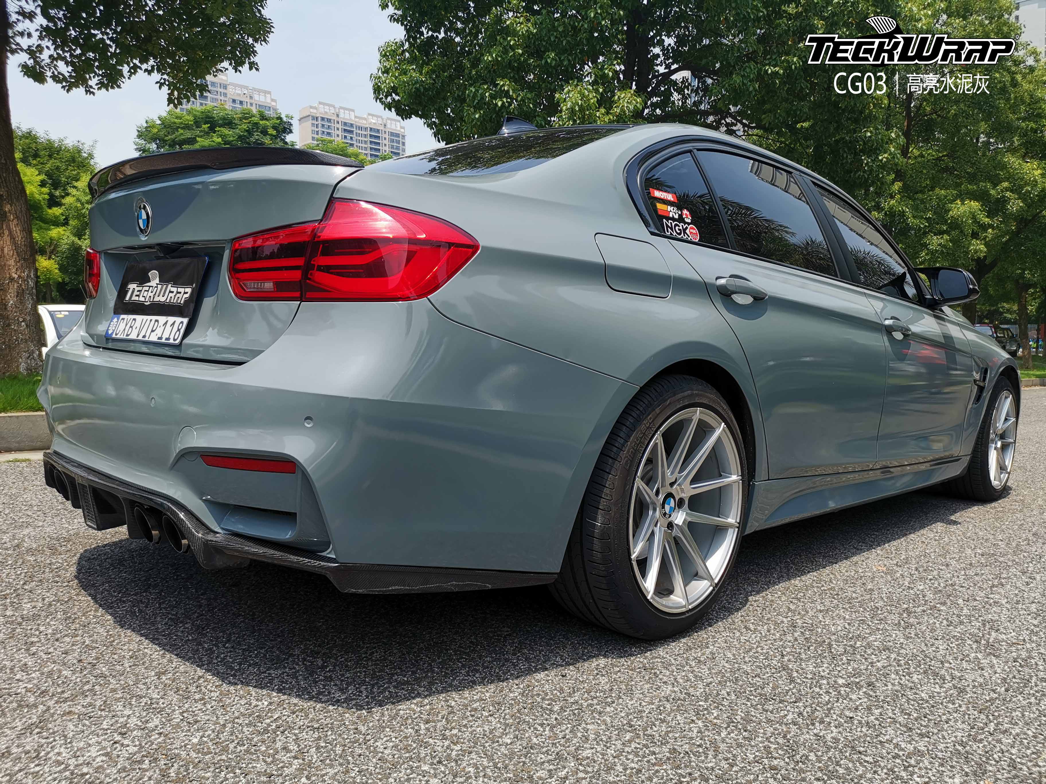 宝马3系汽车改色贴膜teckwrap美国秃鹰cg03高亮水泥灰