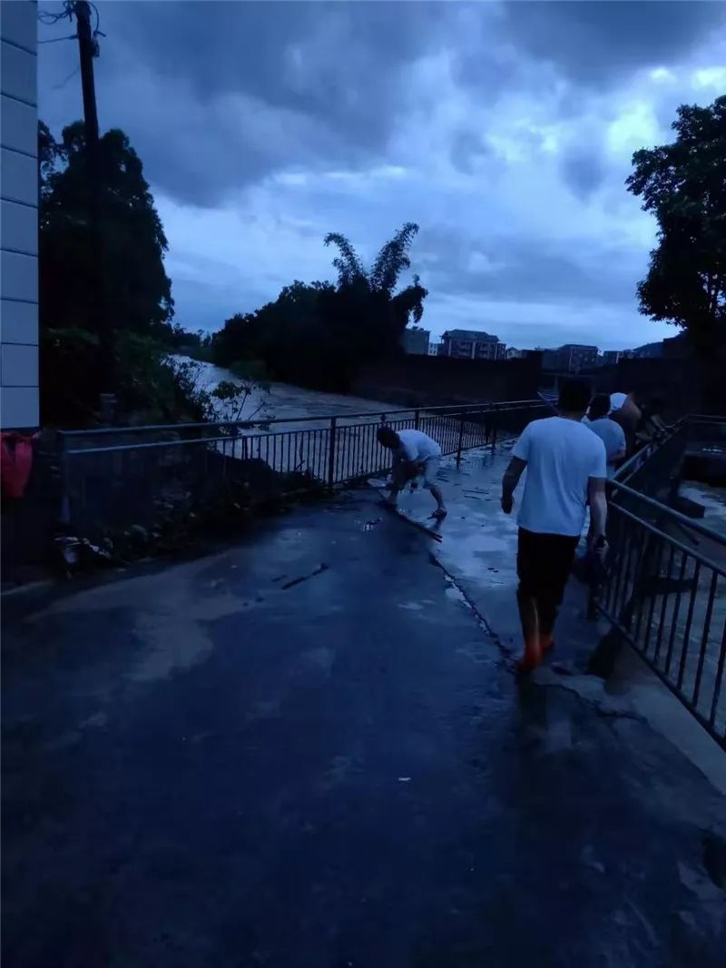 一场大雨,福清又一次上了央视!