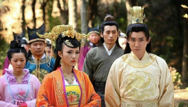 靖难之役后,朱棣是如何对待朱允炆家人的,没杀但比死更残忍