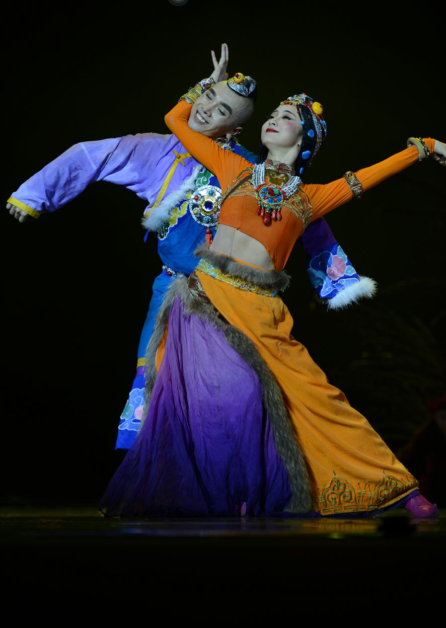 民族舞剧红罂粟尘埃落定在锦城艺术宫连演四场爆满