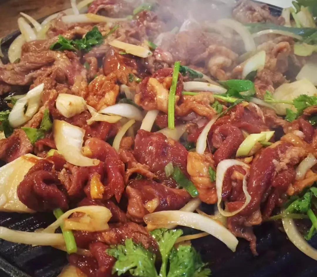 老北京地道的八家炙子烤肉!您是文吃还是武吃?