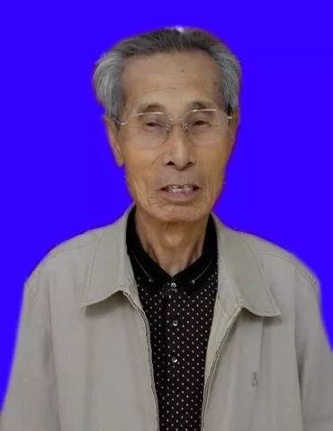 岫岩县牧牛镇政府信访办主任,冯志国爱心团队牧牛分队队长,五年的军旅