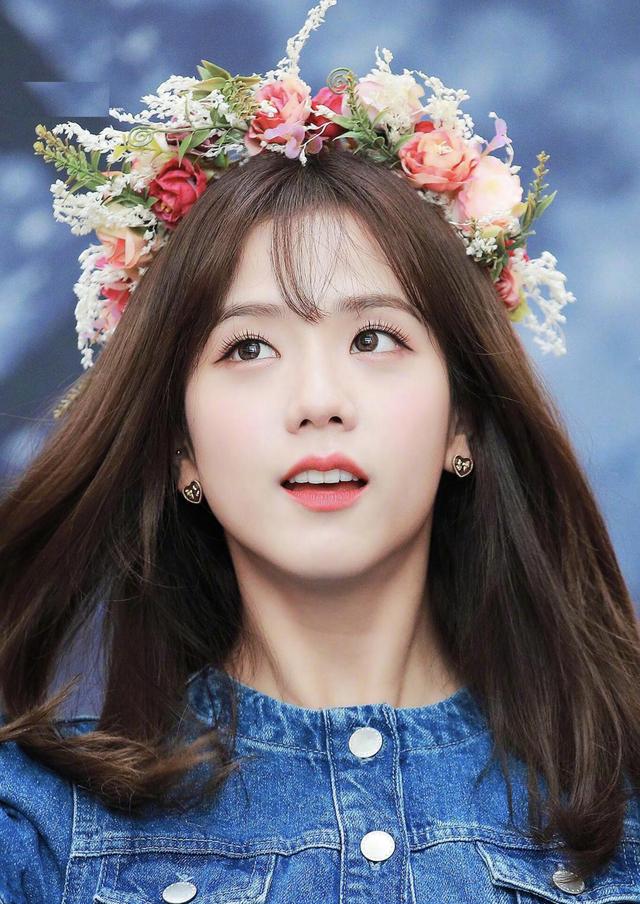 原创金智秀饭拍似画报甜得像糖又酷的惊艳不愧是blackpink门面