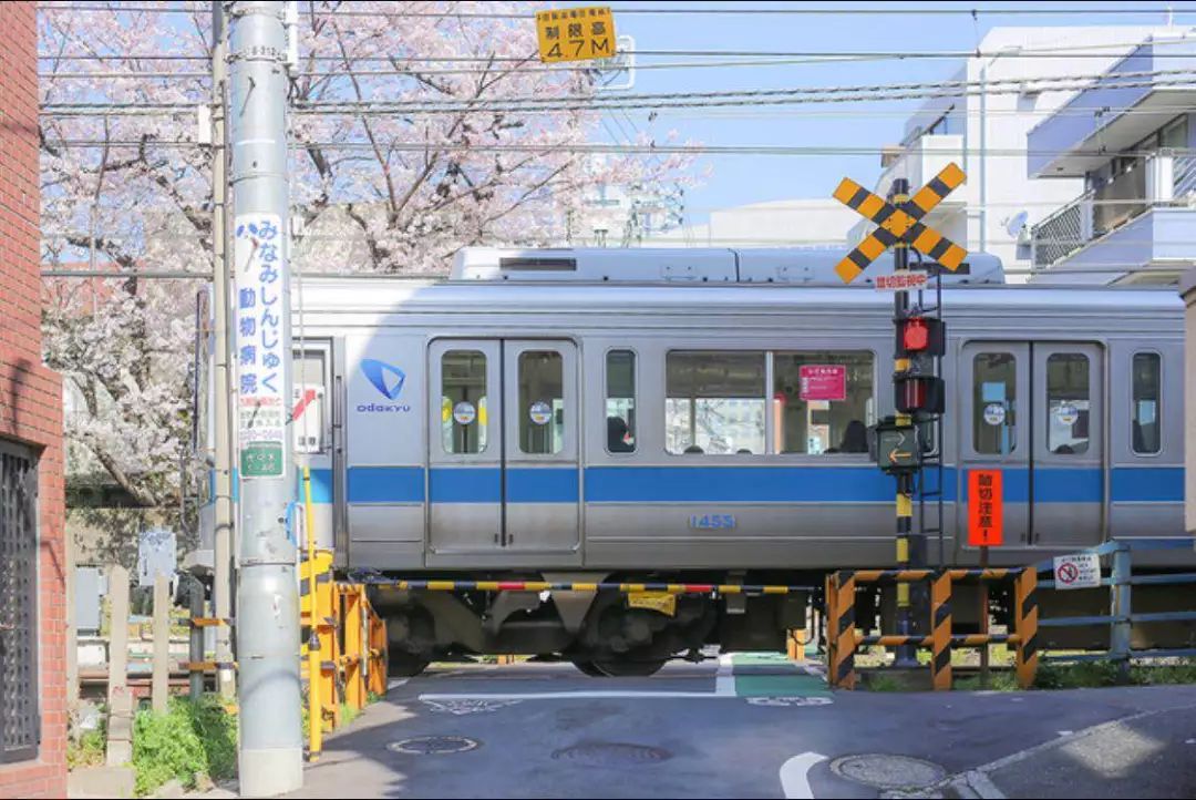 二次元里的经典铁路元素大盘点_火车