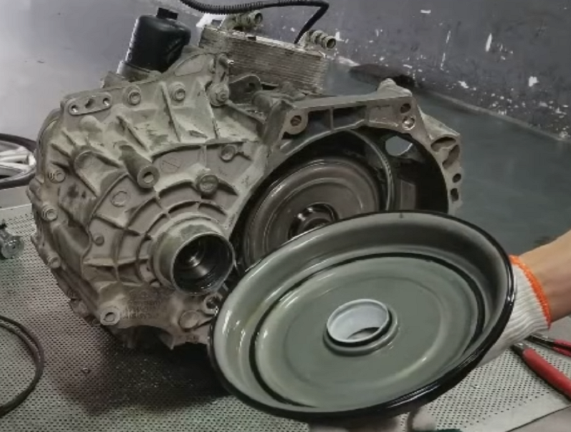 分享迈腾双离合dq250变速箱故障锁挡没倒挡问题维修