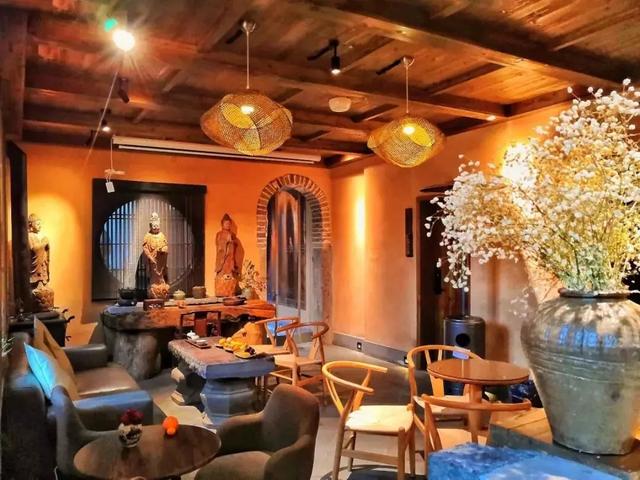 90后道士改造600m05清朝私塾练太极品徽菜