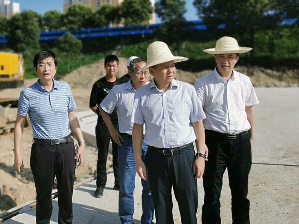区长曹俊强检查调研重点交通道路建设项目