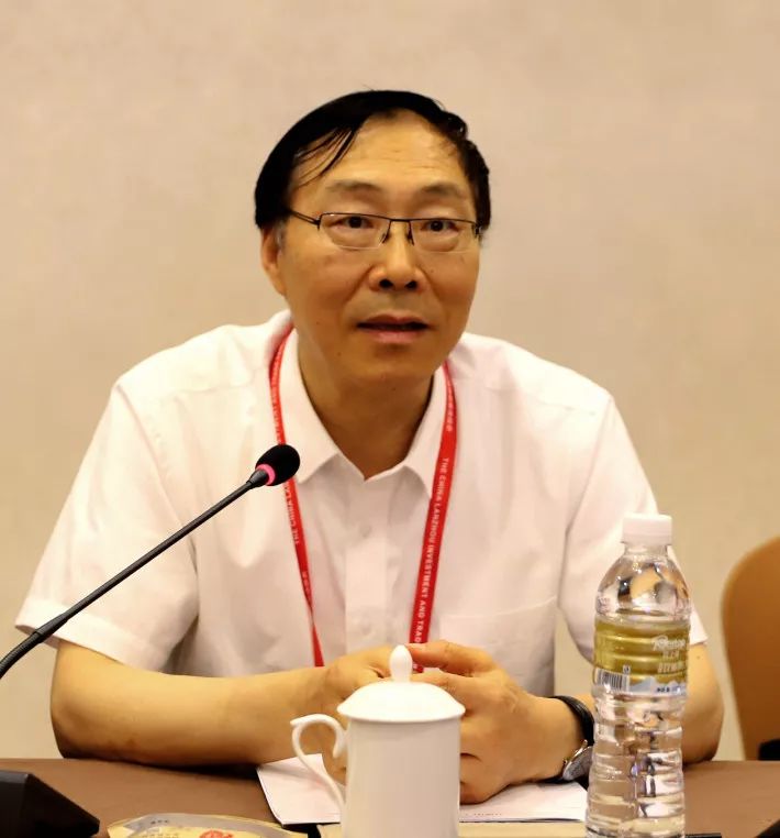 副州长肖春向甘肃企业推荐会东