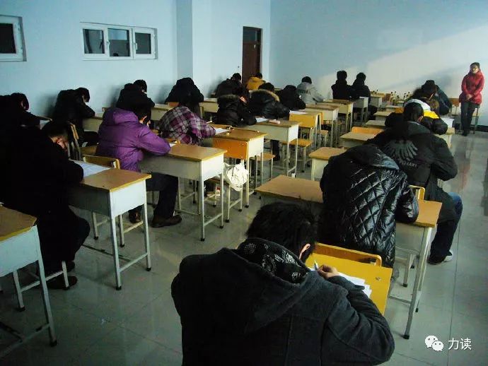 刘力:监考那些事儿_考场